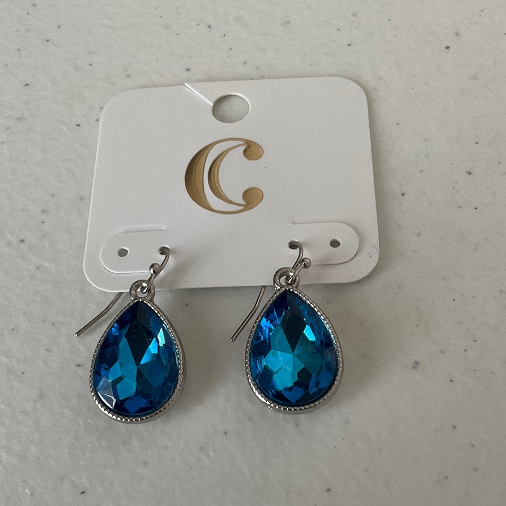 2-Prs Charming Charlie Vibrant  Teardrop Earrings